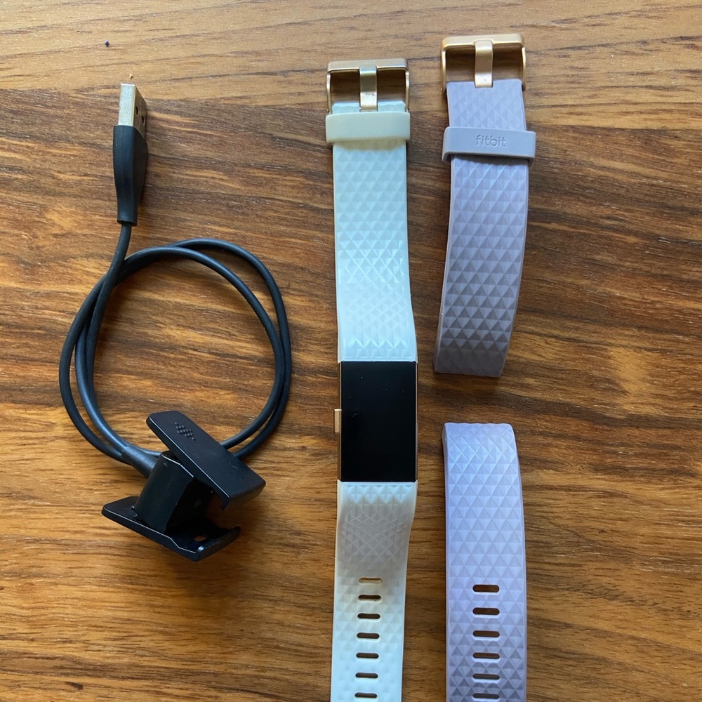 Fitbit Charge 2 in rose gold with two bands